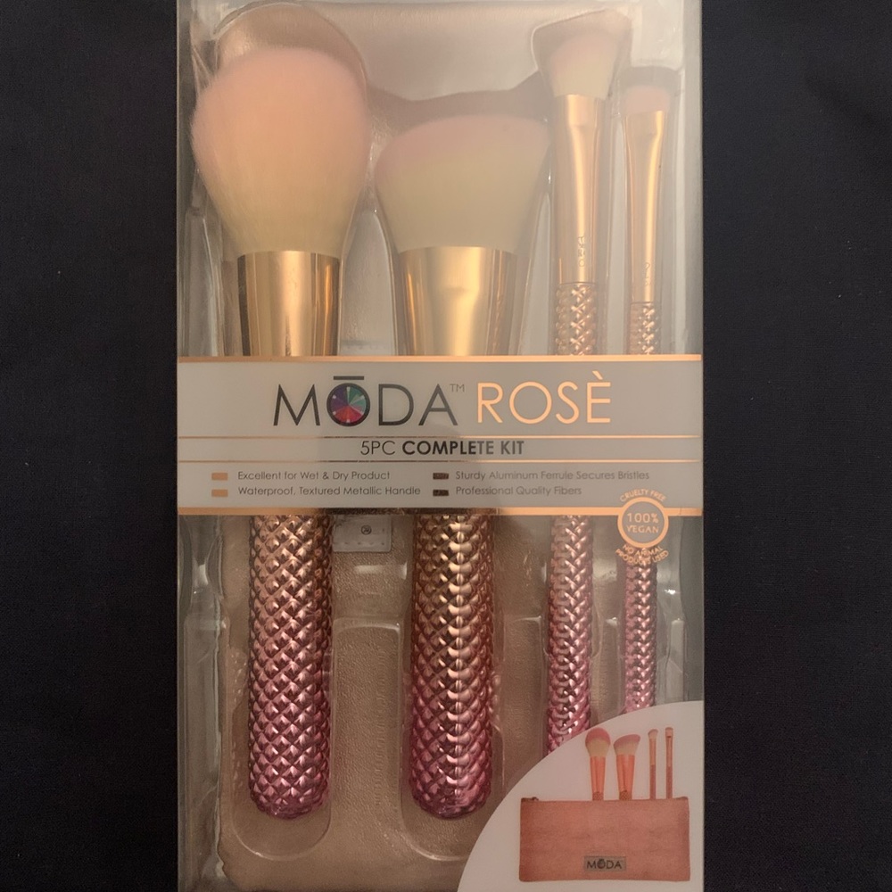 MODA Brush Set